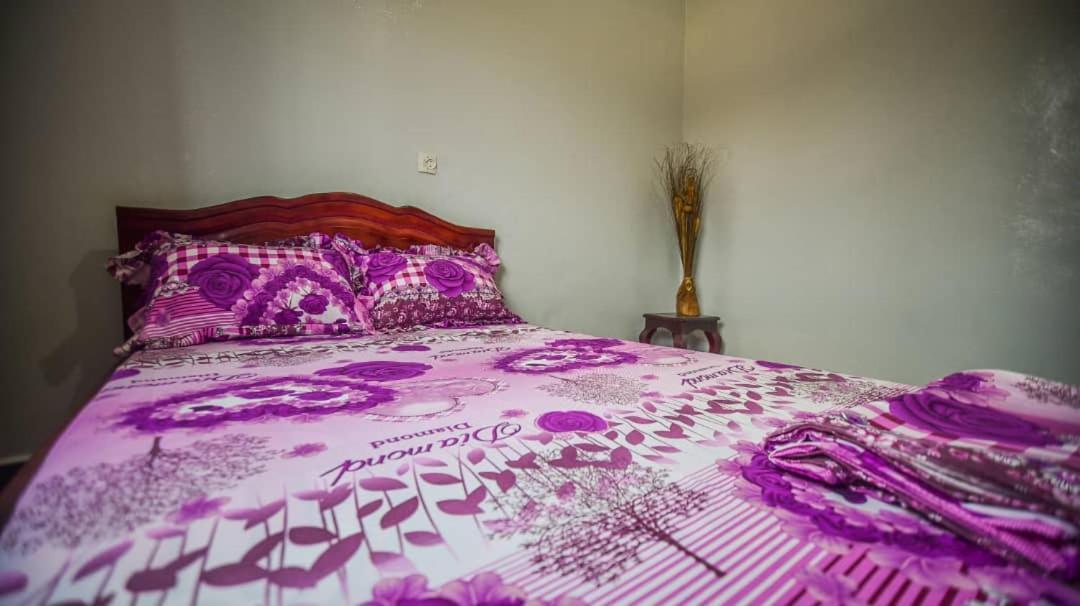 Appartements Neuf De Haut Standing Dm & Ng A Bafoussam Eksteriør bilde
