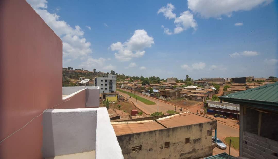 Appartements Neuf De Haut Standing Dm & Ng A Bafoussam Eksteriør bilde